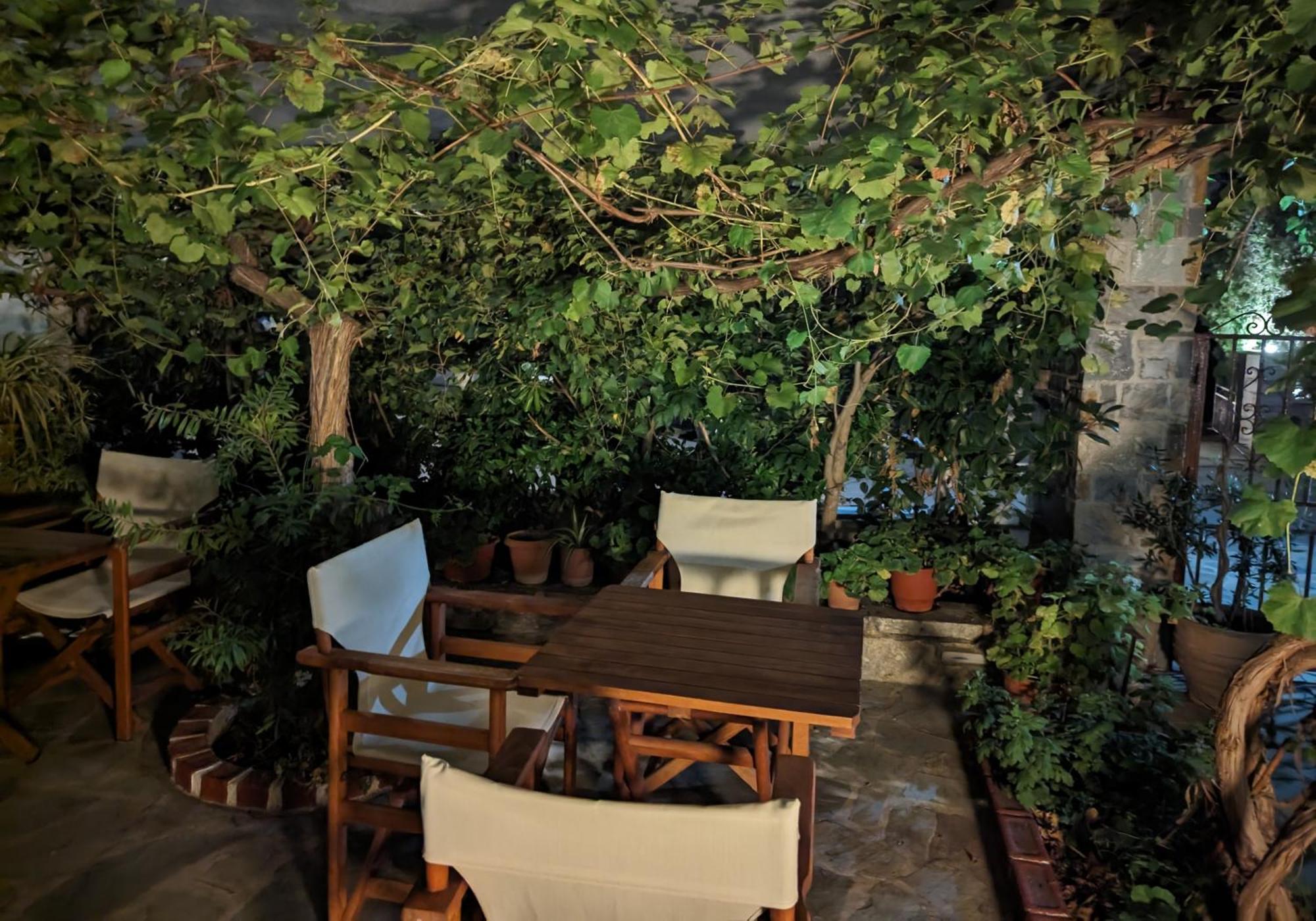 Guesthouse Christos Skopelos Exterior foto